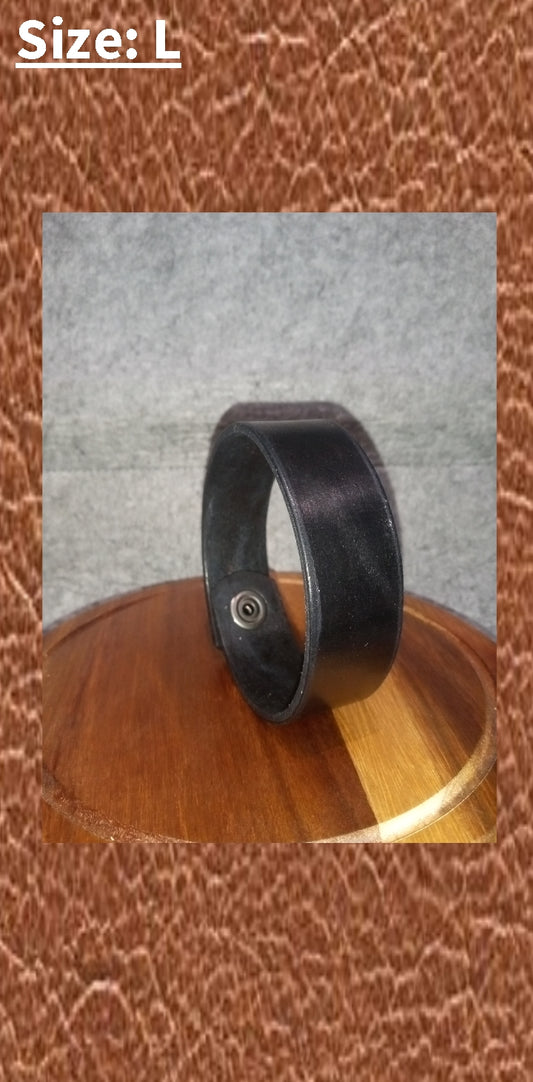 Black Handmade Leather Minimalist Bracelet in size Large